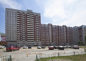 Открыты продажи квартир в новом доме в Тюменском микрорайоне.  Просторные планировки с тремя ванными комнатами, двумя лоджиями, кладовыми и гардеробными ждут своих владельцев.